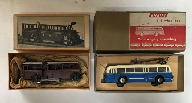 Keyser: A boxed Keyser LMS Karrier ‘Ro-Rail’ Bus with motor, wheels, gears, in original box;