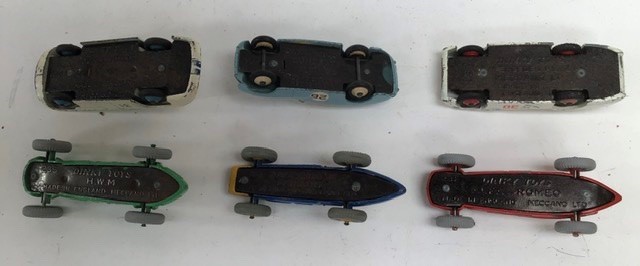Dinky: A collection of assorted unboxed, playworn Dinky vehicles to include 23h Ferrari, 23f Alfa - Image 3 of 3