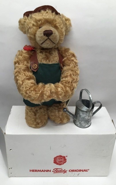 Hermann: A boxed Hermann, Gardener Bear, together with a further boxed Hermann, Concorde Bear, - Image 2 of 2