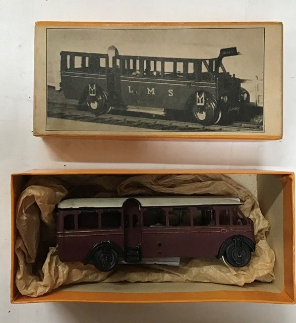 Keyser: A boxed Keyser LMS Karrier ‘Ro-Rail’ Bus with motor, wheels, gears, in original box; - Image 2 of 7