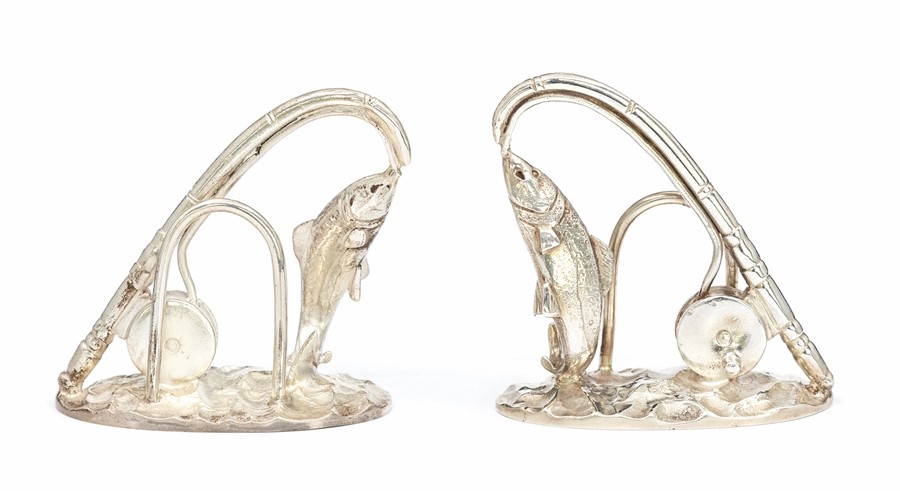 Fishing Interest: A matched set of eight modern Elizabeth II silver menu holders cast as a salmon - Image 4 of 5