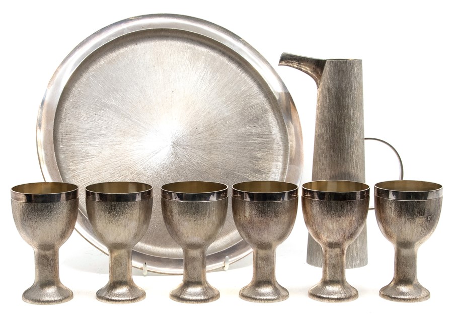 House of Lawrian for Christopher N Lawrence: A Modern silver matched eight piece drinks set