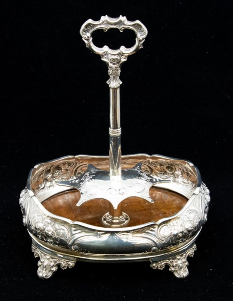 Fine Art 2 Day Auction including Silver, Jewellery, Watches, Asian & Antiques from a Derbyshire Country House-  Webcast Only