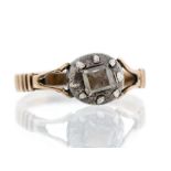 A Georgian diamond set 15ct gold ring, comprising a flat cut diamond approx. 3 x 4mm, in a silver