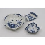 An assembled group of Worcester porcelain, including a shell shape pickle dish, painted in blue with