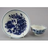 A late eighteenth century blue and white transfer-printed porcelain Worcester Fence pattern tea bowl