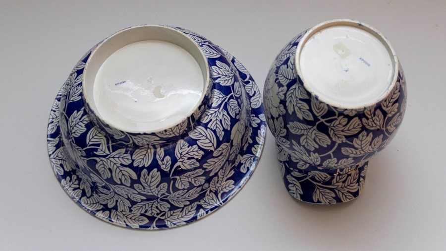 An early nineteenth century blue and white transfer printed Spode Peony pattern jug and bowl, - Image 3 of 3
