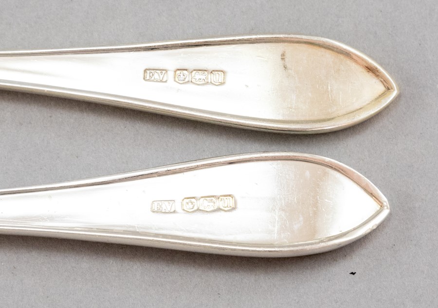 A George VI silver Viners part canteen of flatware, Sheffield 1937, (26 pieces), together with 6 - Image 2 of 2