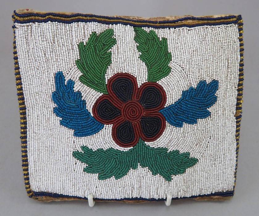 A mid-nineteenth century Native American beadwork purse or pouch, c.1850-75. It is expertly-made - Image 2 of 3