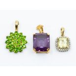 Three gem set 9ct gold pendants to include chrome diopside cluster pendant, diameter approx 15mm,