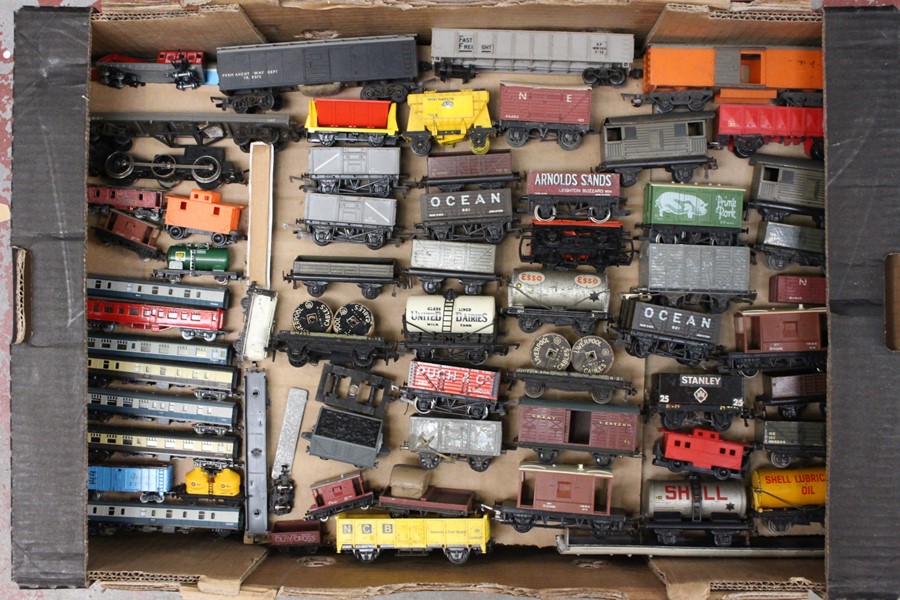 A collection of assorted OO gauge and N gauge rolling stock and wagons, including Triang, Hornby, - Image 2 of 3