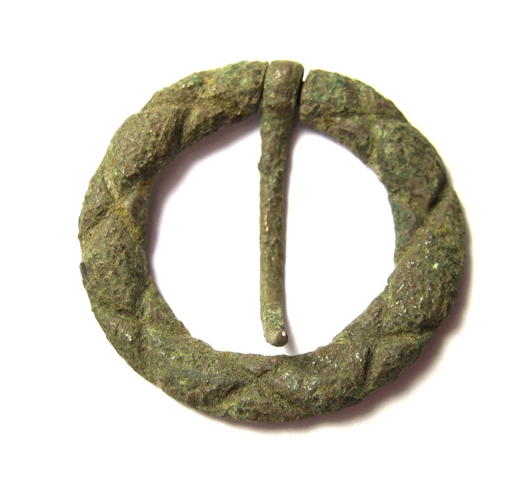 Medieval Brooch.  Circa 15th century. Copper-alloy, 5.31 grams. 28.06 mm. A medieval annular - Image 2 of 3