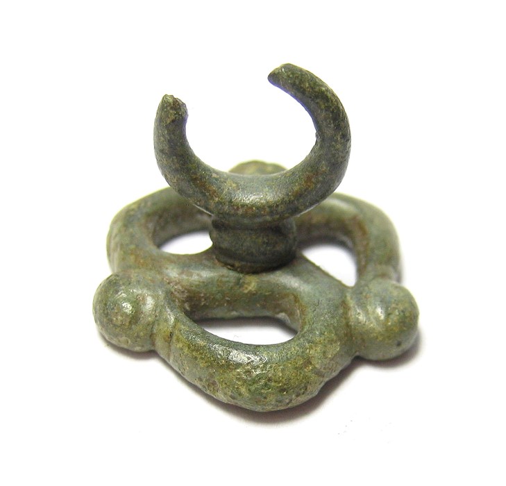 Celtic Fob. Circa 800 BC-100 AD. Copper-alloy, 2.93 grams. 17.05 mm. An open-work Iron Age mount - Image 2 of 3