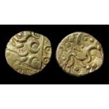Corieltavi North East Coast Gold Stater. Circa 60-50 BC. Gold, 5.93 grams. 18 mm. Obverse: Wreath,