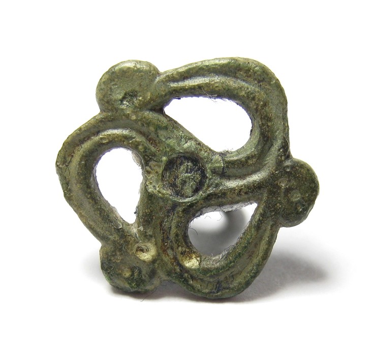 Celtic Fob. Circa 800 BC-100 AD. Copper-alloy, 2.93 grams. 17.05 mm. An open-work Iron Age mount - Image 3 of 3