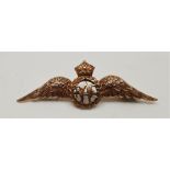 Military/RAF interest: A 9ct gold RAF sweetheart brooch, finely cast and chased, pierced to