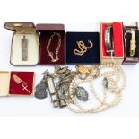 A collection of jewellery to include two 9ct gold bracelets, a 9ct gold gold cross and chain, with a