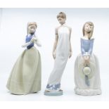 Three Nao figures of young ladies