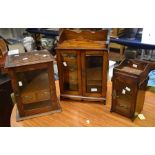 Three oak mid 20th Century smokers cabinets, AF condition