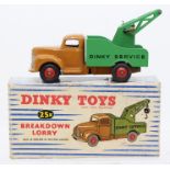 Dinky: A boxed Dinky Toys, Breakdown Lorry, 25X, tan cab, green back, missing tow hook, slight paint