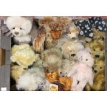 Bears: A collection of fourteen assorted artist teddy bears to include: Cotswold Bear Co.,