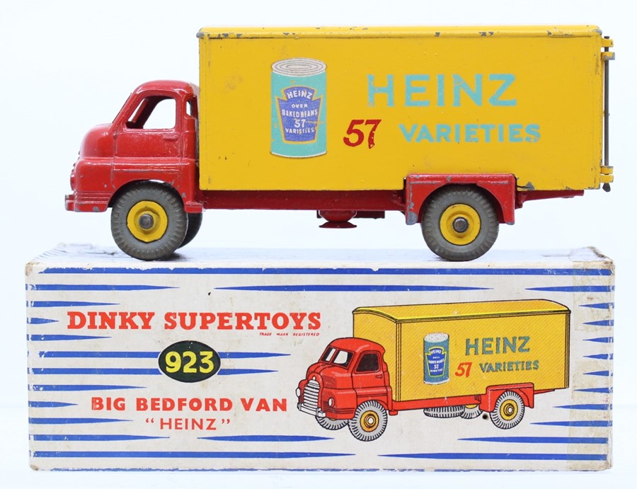 Dinky: A boxed Dinky Supertoys, Big Bedford Van, Heinz Beans, 923, red cab and yellow trailer,