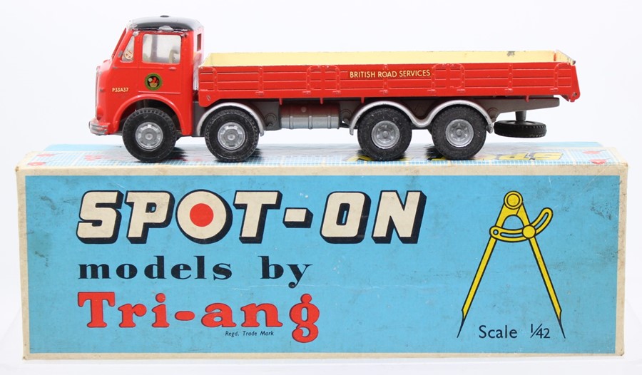 Spot-on: A boxed Tri-ang Spot-on, A.E.C. Mammoth Major 8 with Flat Float with Sides (British Road