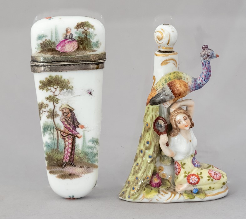 A late 18th Century European porcelain etui, teardrop shape with hinged cover and white metal