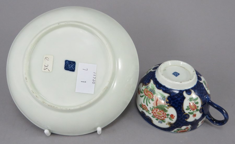 An eighteenth century  porcelain Worcester tea bowl and saucer, c. 1760. It is decorated with the - Image 2 of 2