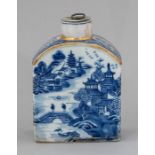 A late 18th Century Chinese blue and white tea can