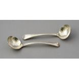 A pair of Edward VII silver sauce ladles, thread p