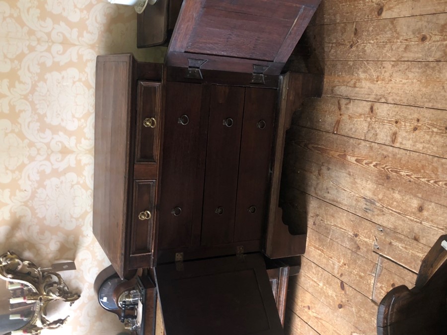 *** ITEM LOCATION BISHTON HALL*** An 18th Century style oak cabinet, rectangular top above a - Image 2 of 2