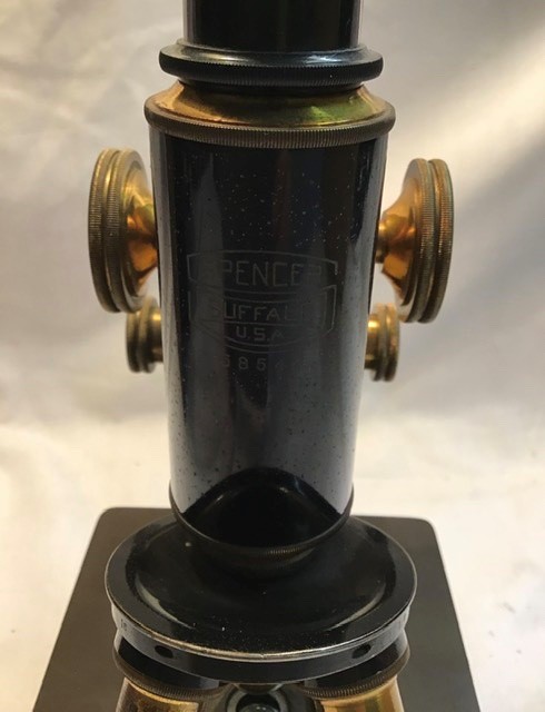 Spencer Lens company microscope model 25H, 1920. In wooden case with key. - Image 5 of 5