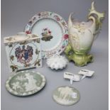 A Samson of Paris porcelain Chinese armorial style teapoy, painted in colours (cover vacant)