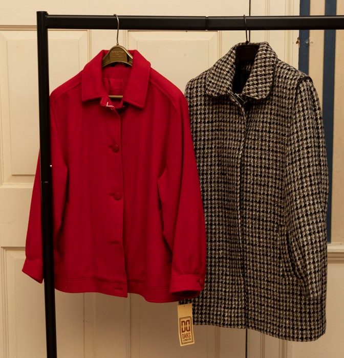 WITHDRAWN A Daks Red Wool 3/4 coat sample gathered cuffs and slit pockets. A Daks Houndstock check