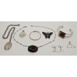 A quantity of silver and custume jewellery, including a sterling silver whales tail pendant and