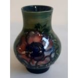 An early 20th cent Moorcroft anemone vase Condition perfect