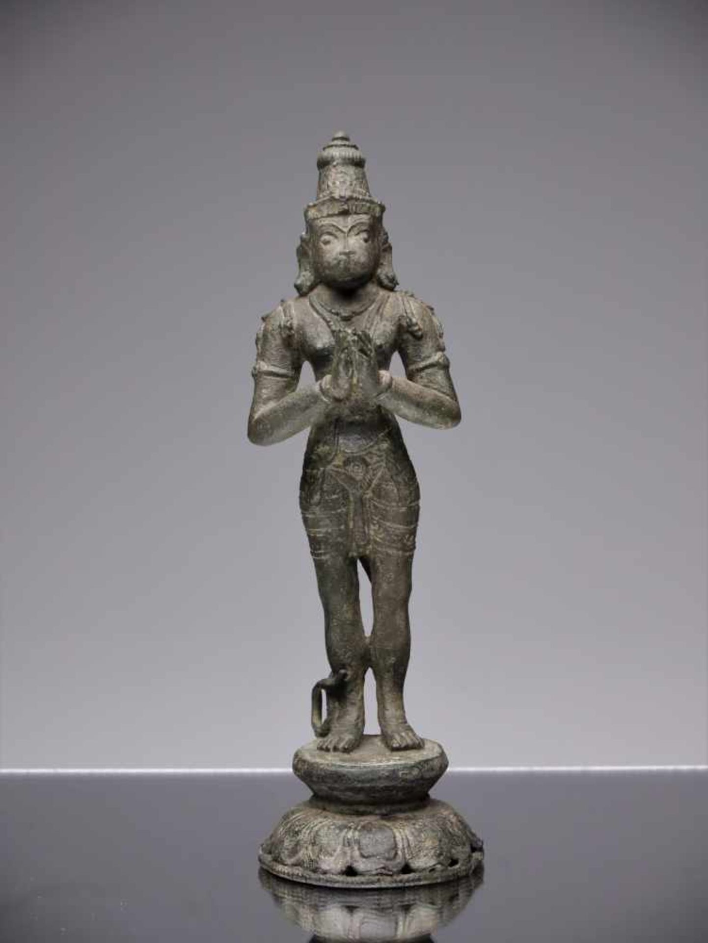 HANUMANBronzeIndia 17th centuryDimensions: Height 25 cm ; Wide 8 cm ; Depth 7 cmWeight: 1176