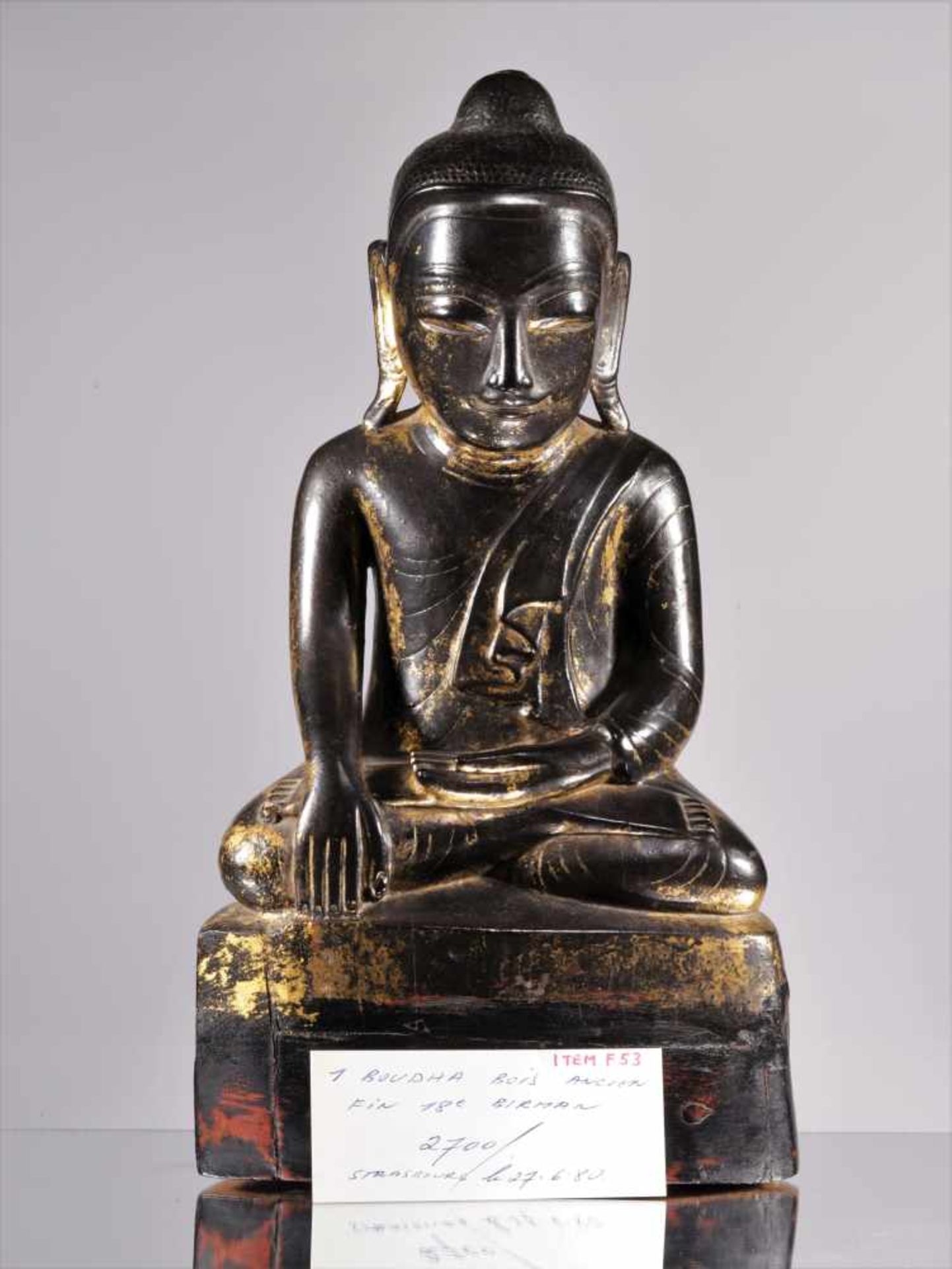 SITTING BUDDHAWood carved rest gilt Burma , 18th centuryDimensions: Height 36 cmWeight: 1736 - Bild 2 aus 2