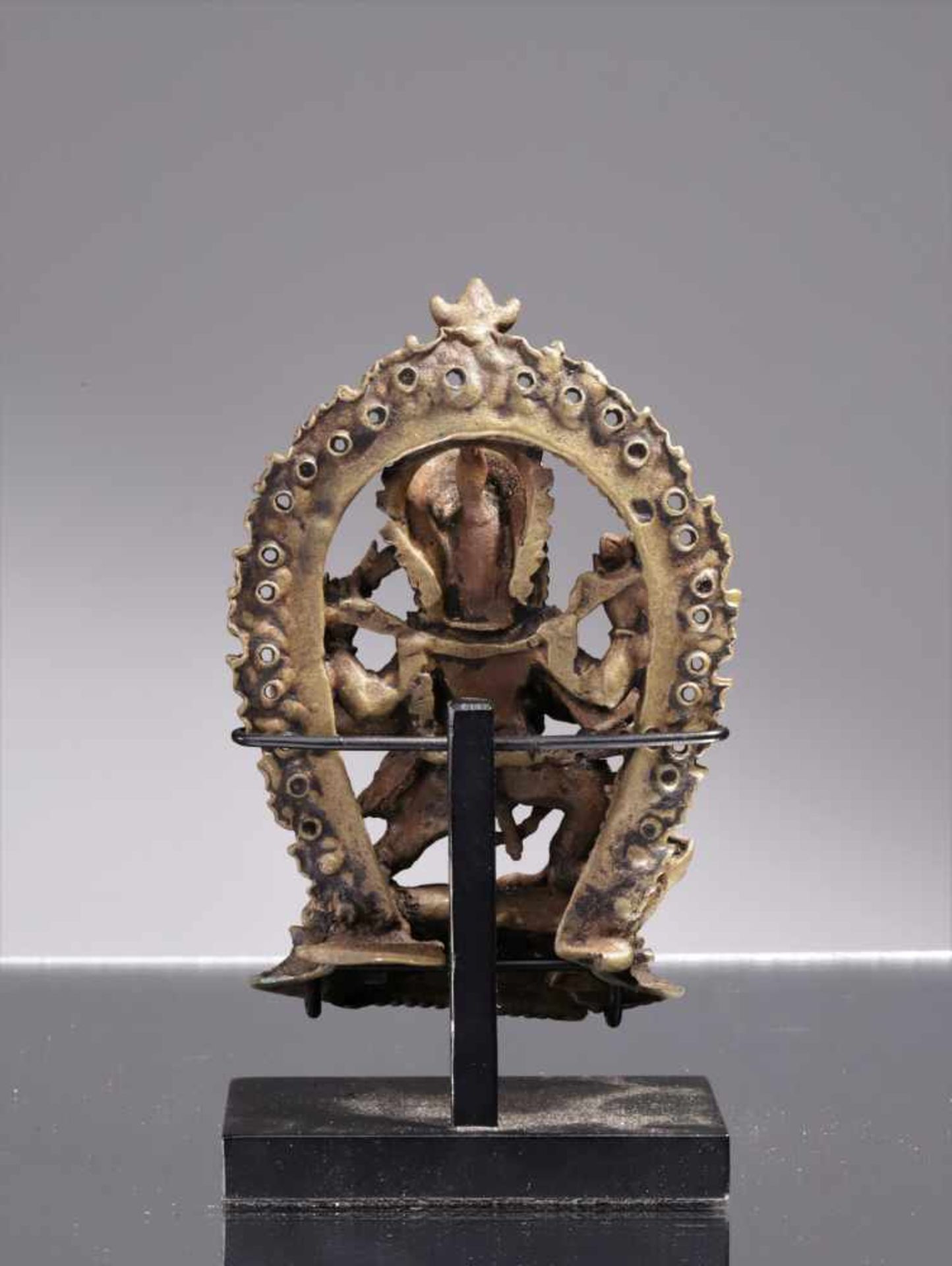 BHAIRABABronzeNepal 17th centuryDimensions: Height 11 cm ; Wide 6 cm ; depth 3 cmWeight: 432 grams - Bild 2 aus 2