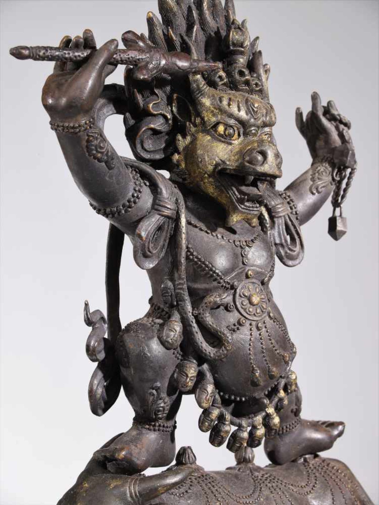 YAMANTAKABronze,Tibet, 19th century,Dimensions: Height 35 cm Wide 22 cm Depth 14 cmWeight: 6530 - Bild 2 aus 2