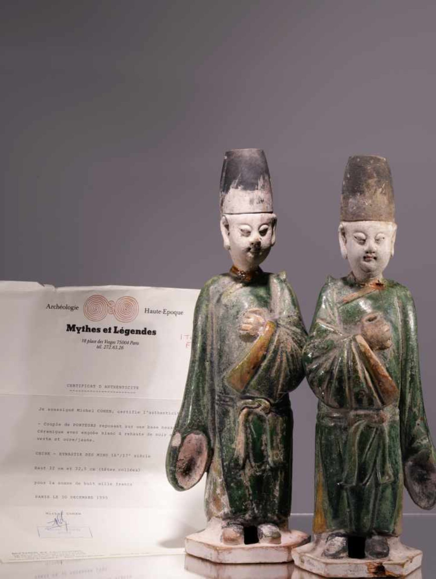 TWO CHINESE OFFICIALSPainted earthenwareChina , Ming Dynasty Dimensions: Height 33 cmWeight: Both - Bild 2 aus 2