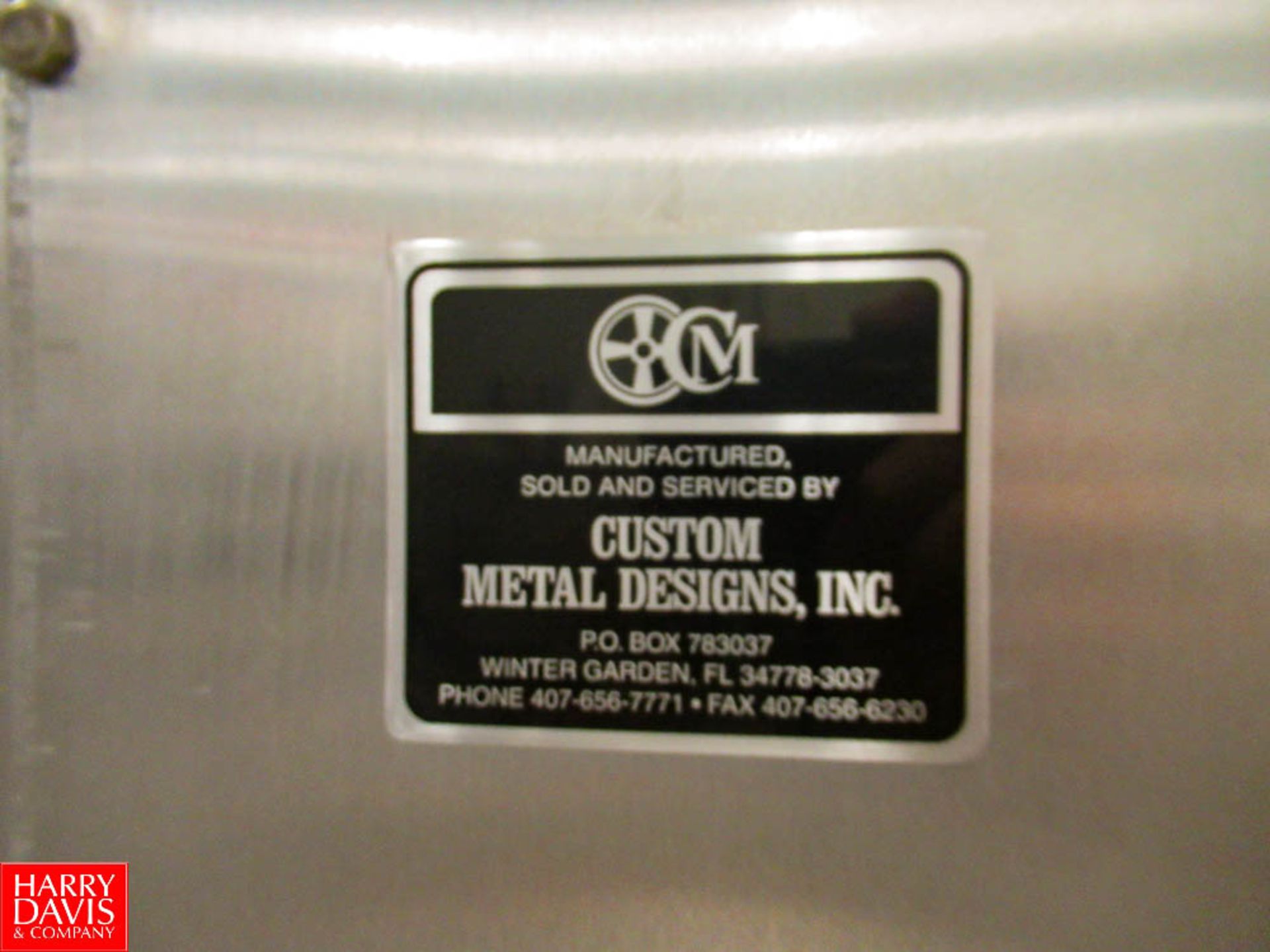 Bottle Elevator Manufactured By Custom Metal Designs, Dual Drive/Powered Single Infeed Side Grip - Image 3 of 5