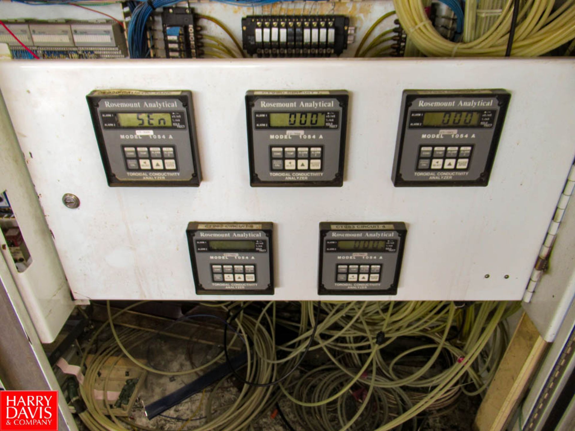 Tetra Pak CIP Control Panel with (5) ABB Model Commander 1900 Temp Recorders: Located In Raw - Image 3 of 4