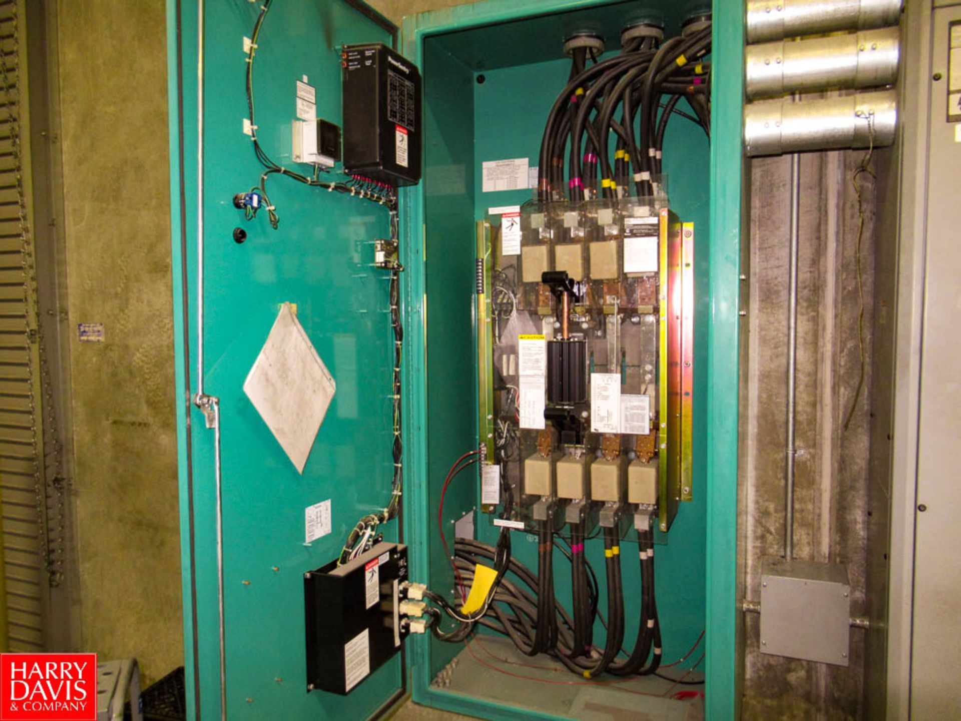 Onan Cummins 500-Kw Diesel Gen Set, Model: 500DFED SN: A980675140; Includes 1000 AMP Transfer Switch - Image 4 of 5