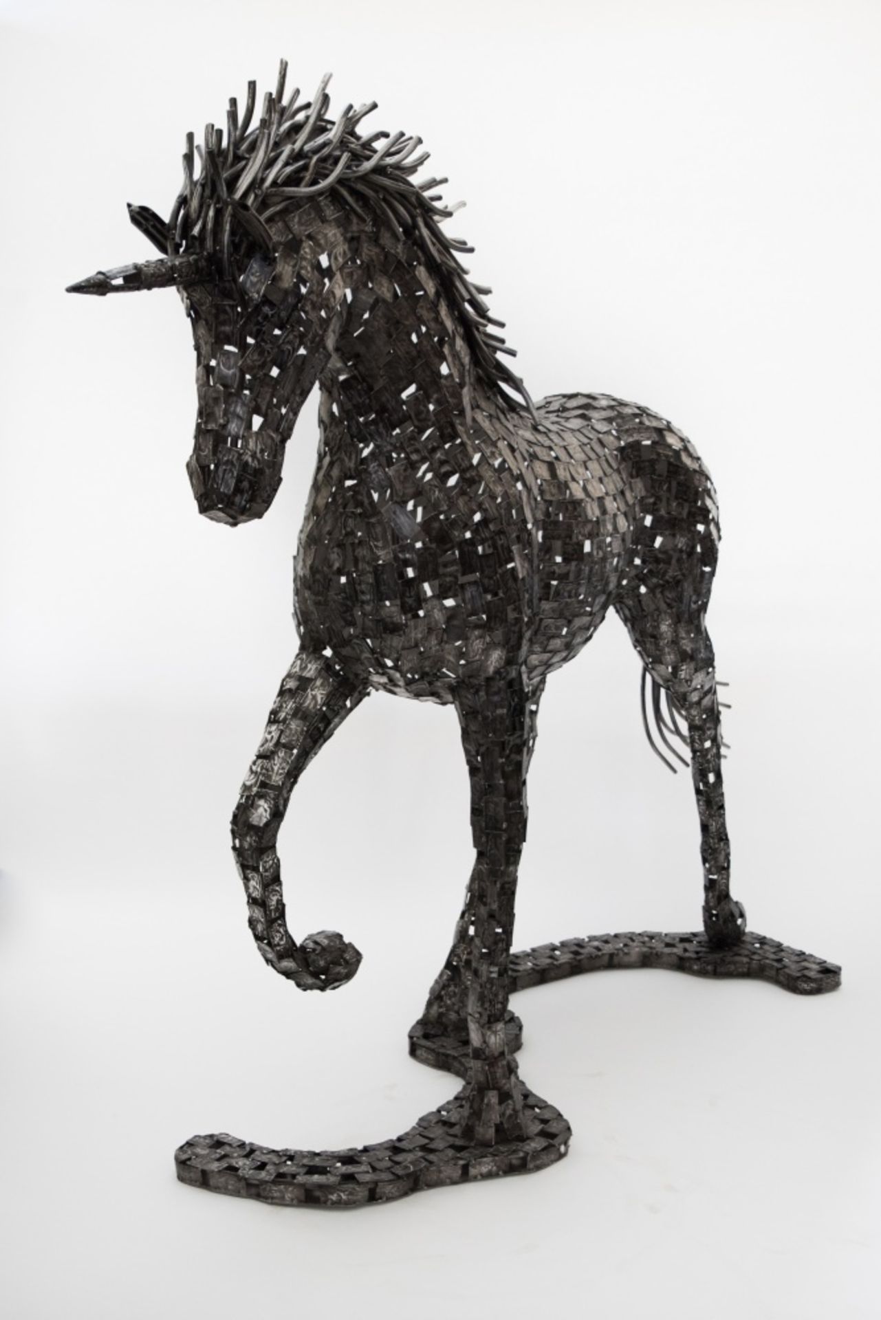 Olivier de Schrijver (Born in 1958)UnicornSculpture made of welded aluminium plaquettes and powder- - Image 4 of 4