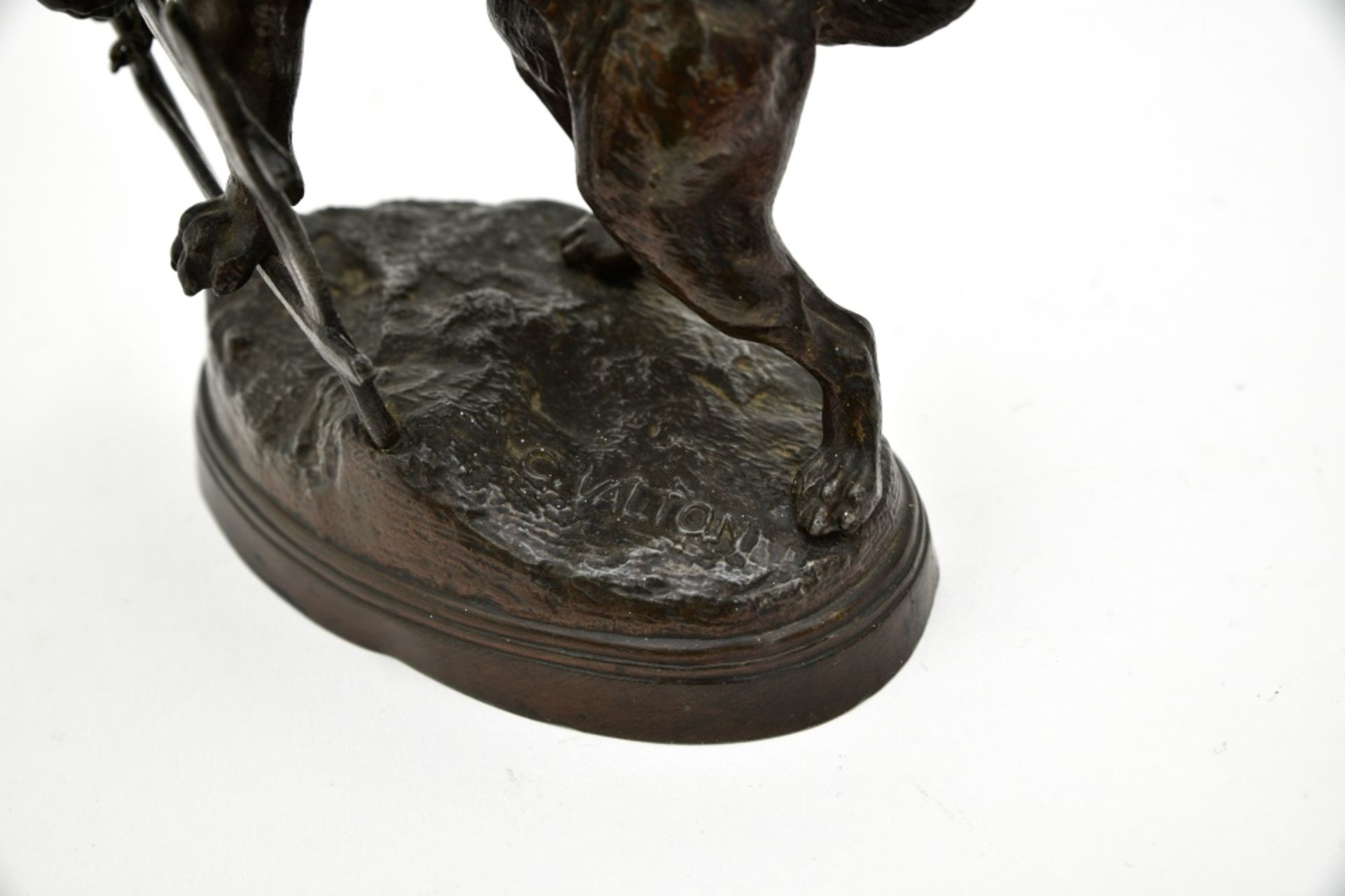 Charles Valton (1851-1918)Dog at the fenceBabbitt metal sculpture with dark brown patina. Signed - Image 2 of 2