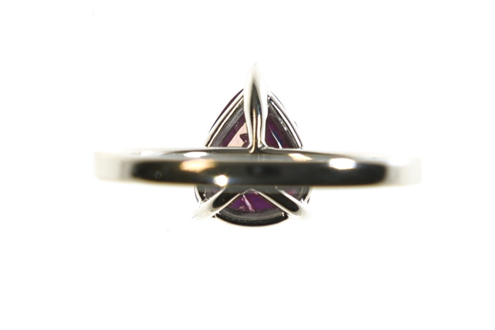 Pink sapphire ring 2.09 ct 18 kt white gold, set with a 2.09 ct pink untreated pear-cut sapphire ( - Image 3 of 4