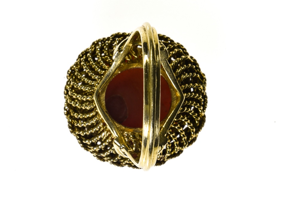 Coral cameo ring Braided 18 kt yellow gold set with a red coral cameo depicting a female bust ( - Image 3 of 5