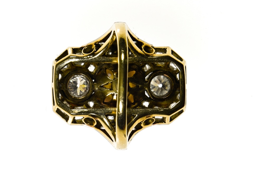 Belle Epoque ring 18 kt yellow and white gold, rectangular, set with a white pearl in the centre ( - Image 4 of 5